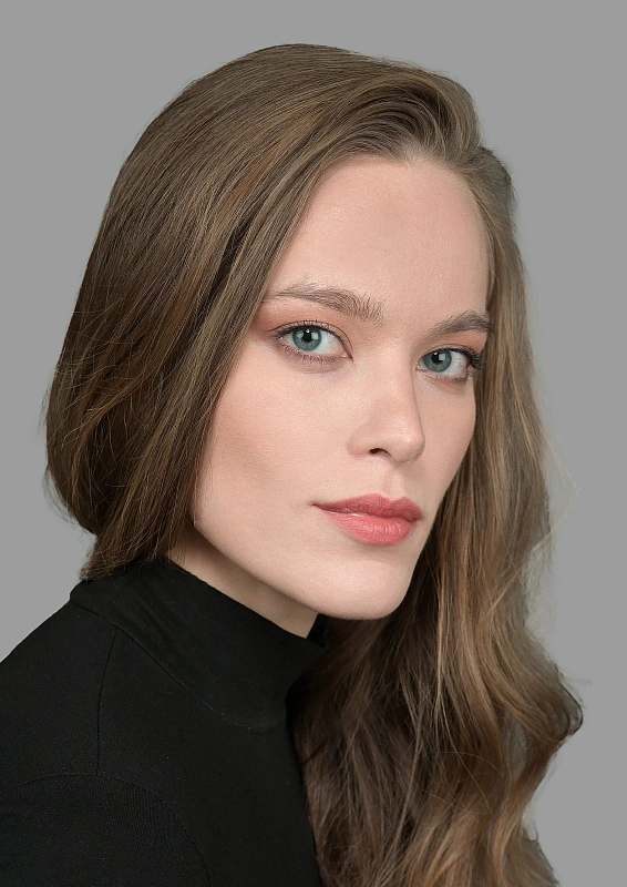 Юлия Оболенская