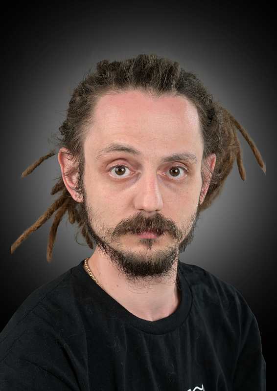 Александр Русанов